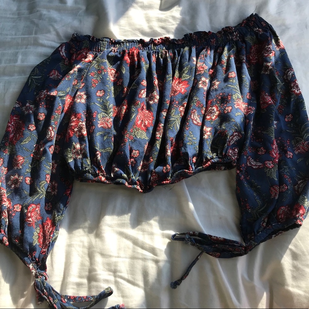 KOHLS cropped off the shoulder long sleeve